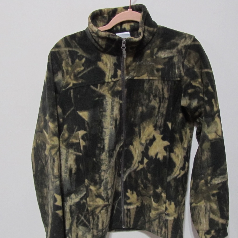 Columbia Fleece Camo Jacket Size XL 18/20